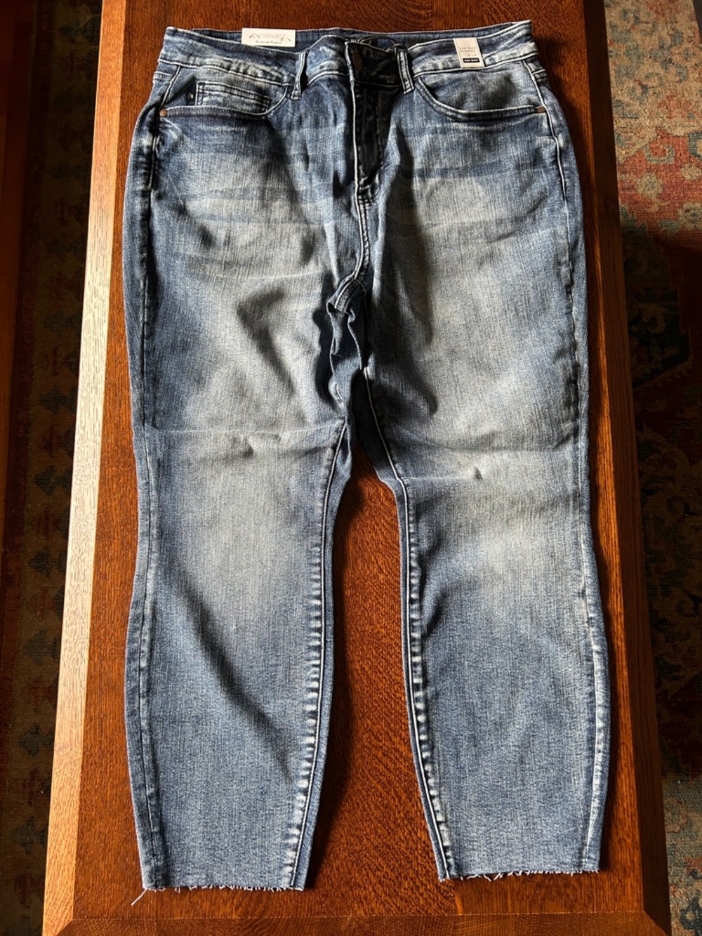 Judy Blue Faded Medium Blue Relaxed Fit Jeans